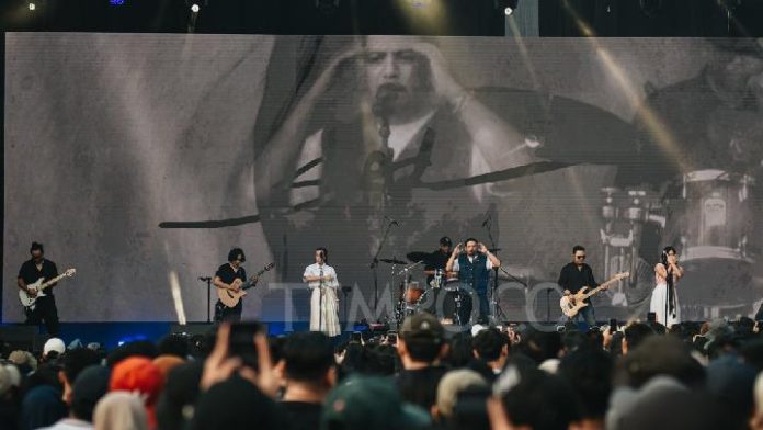 Sal Priadi Hidupkan Lagu-lagu Cinta dan Duka di The Sounds Project 7