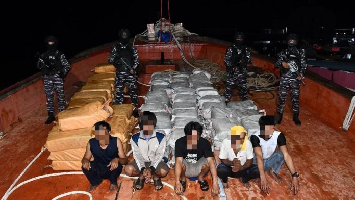 Pangkoarmanda Belum Tahu Asal & Tujuan Kapal Pengangkut 1,2 Ton Kokain