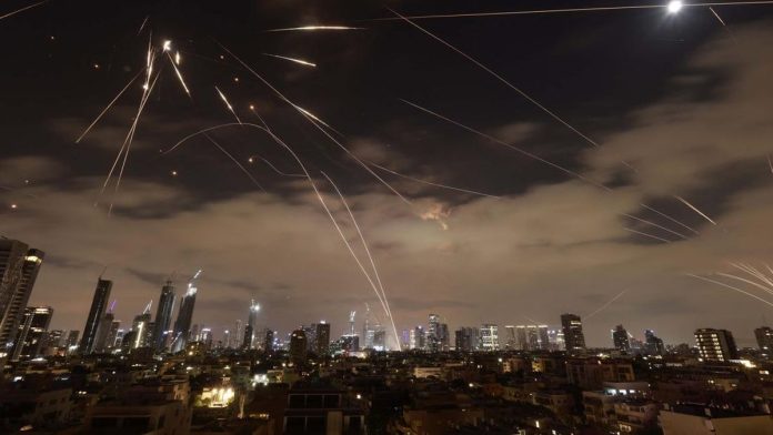 Industri Militer Iran Mandiri, Punya Sistem Rudal Terbaik?