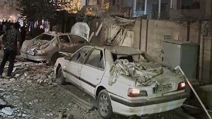 Israel Serang Iran, Kemlu RI Wanti-wanti WNI ke Timur Tengah