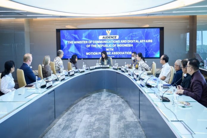 Menkomdigi Minta Netflix Cs Terlibat dalam Produksi dan Pembiayaan Ekosistem Lokal