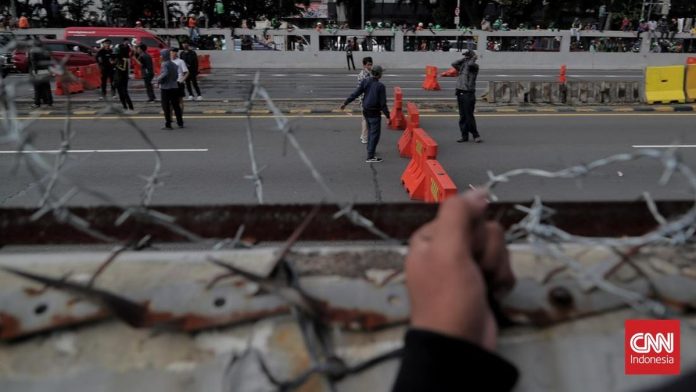 211 Organisasi Sipil Dunia Desak DPR RI Temui Rakyat: Jangan Sembunyi