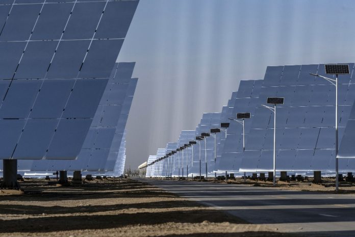 Aliansi Energi Terbarukan Didukung Bezos Targetkan Investasi US$7,5 miliar di Negara Berkembang