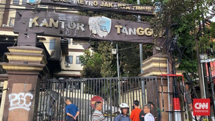 Polisi Tetapkan Seorang Tersangka Penyerangan Polres Jaktim