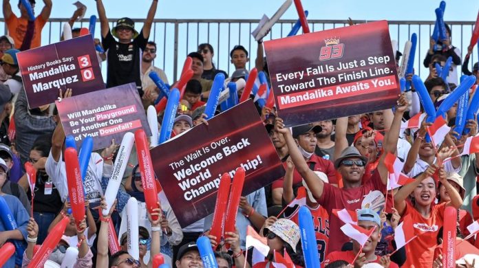 FOTO: Rekor Penonton Pecah di MotoGP Mandalika 2025