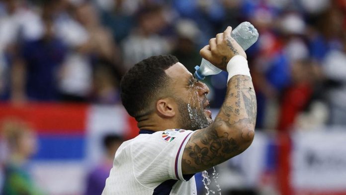 Walker Mengaku Salah Tinggalkan Man City