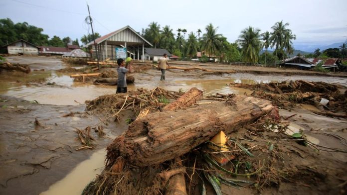 Banjir Besar Aceh, Sumut, Sumbar: Gagap Kepala Daerah Tangani Bencana
