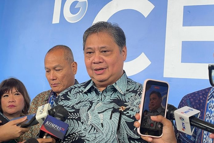 Airlangga Klaim Mal Penuh Saat Libur Nataru, Bos Ritel Bilang Begini