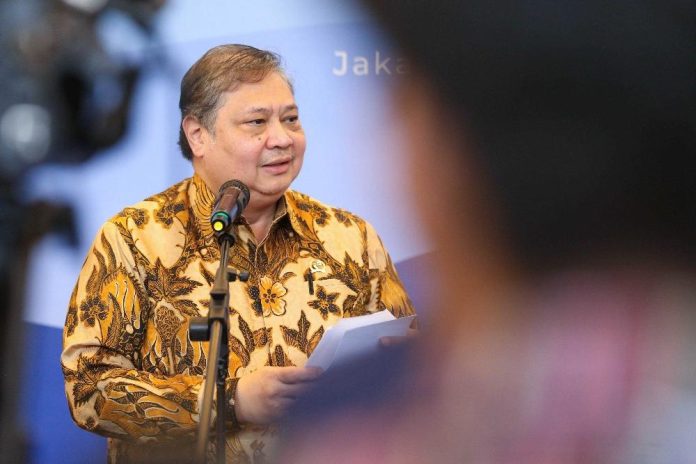 Airlangga di Cina, Kunjungi Produsen Pembuat 50.000 Robot AI hingga FiberHome