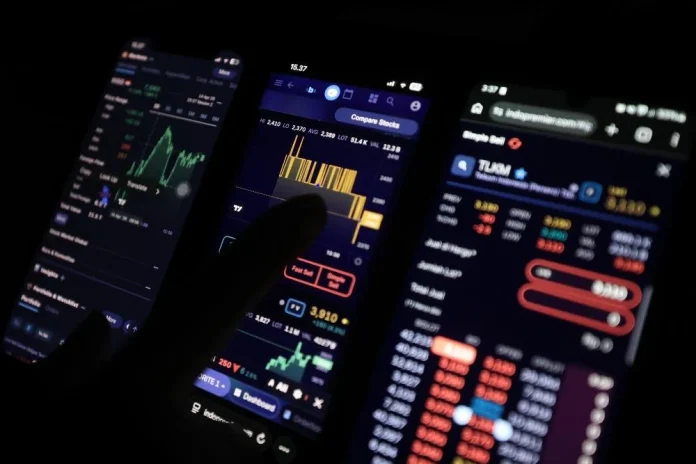 Efek Rebalancing LQ45, INDY dan NCKL Geser Posisi SMGR dan TOWR