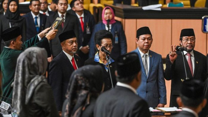 Denny Indrayana dkk Datangi Pimpinan DPD soal Ijazah SMA Gibran